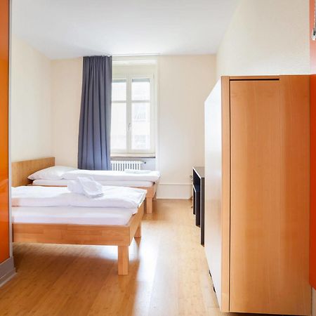 Easyhotel Basel - Self Service And Self Check-In Eksteriør bilde
