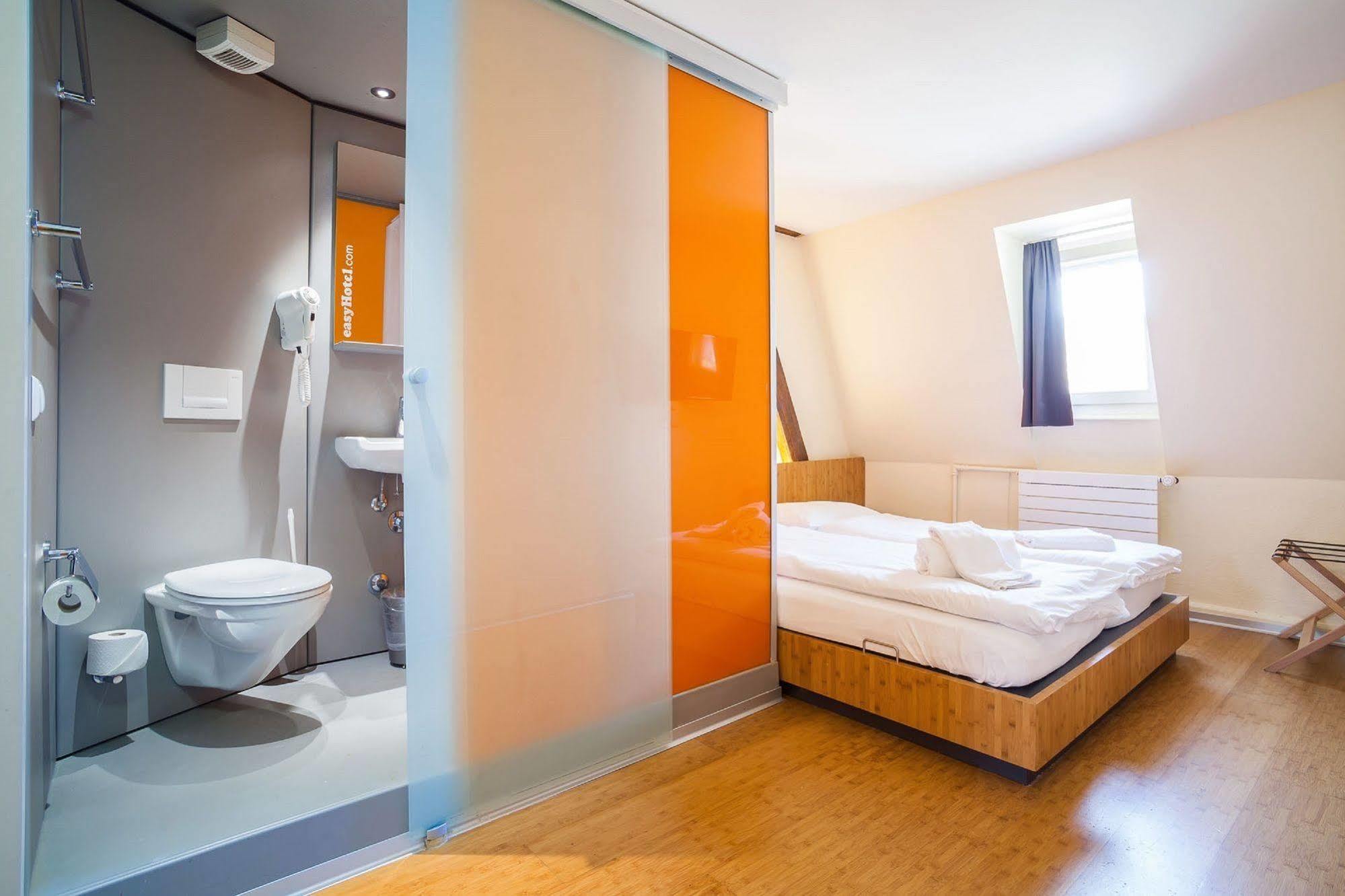 Easyhotel Basel - Self Service And Self Check-In Eksteriør bilde